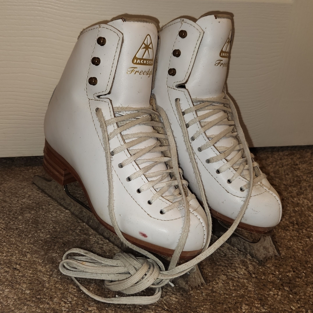 Jackson Freestyle Figure Skates